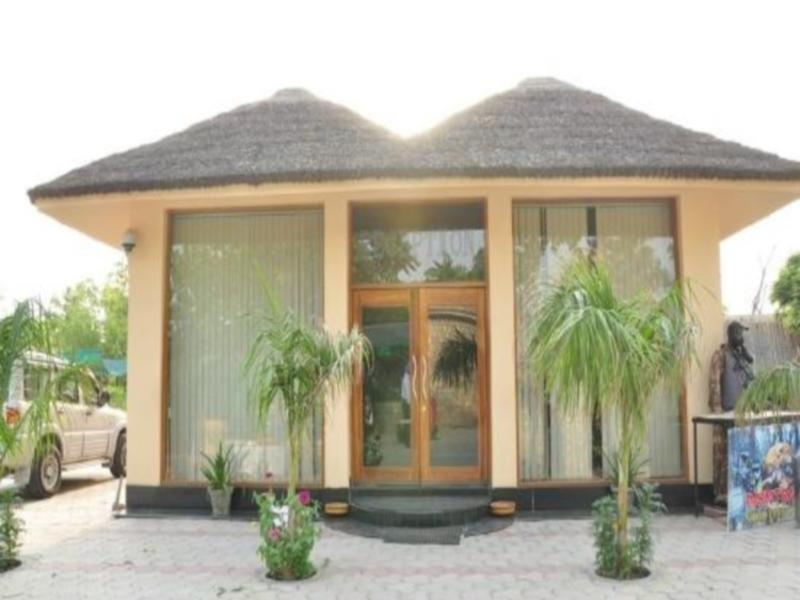 Kangs Nirvana Resorts And Spa Mahalpur Buitenkant foto