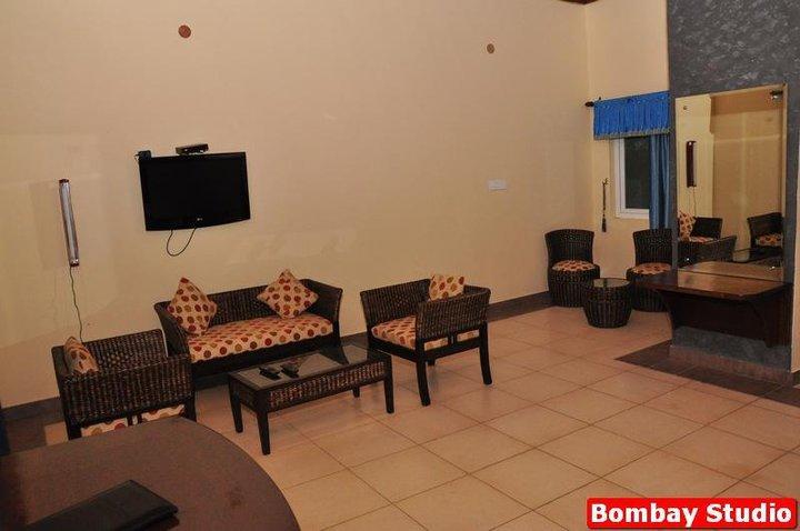 Kangs Nirvana Resorts And Spa Mahalpur Buitenkant foto