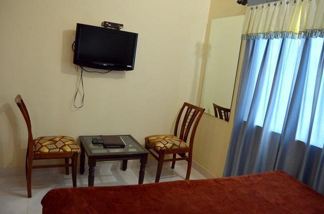 Kangs Nirvana Resorts And Spa Mahalpur Buitenkant foto