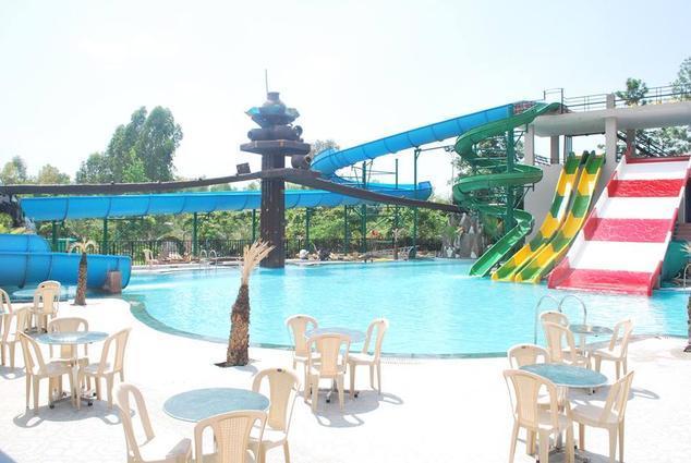 Kangs Nirvana Resorts And Spa Mahalpur Buitenkant foto